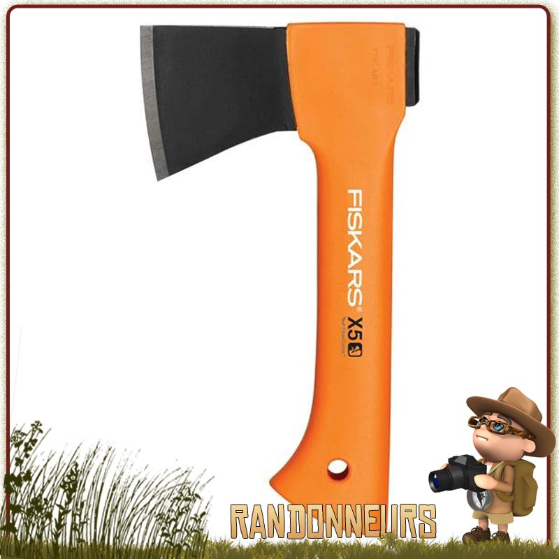 Hachette Bushcraft X5 Fiskars et randonnée légère pour le bivouac en foret